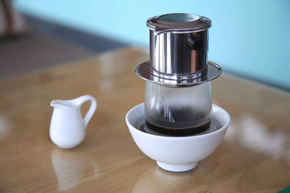 How to Brew Coffee With a Phin Filter